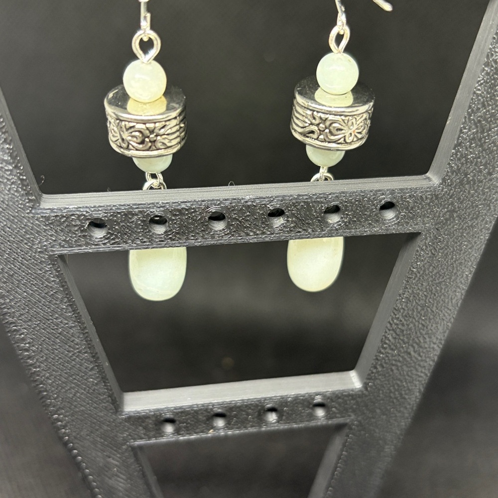Vintage White Jade Drop Earrings with Marcasite Accents - Picture 4 of 5